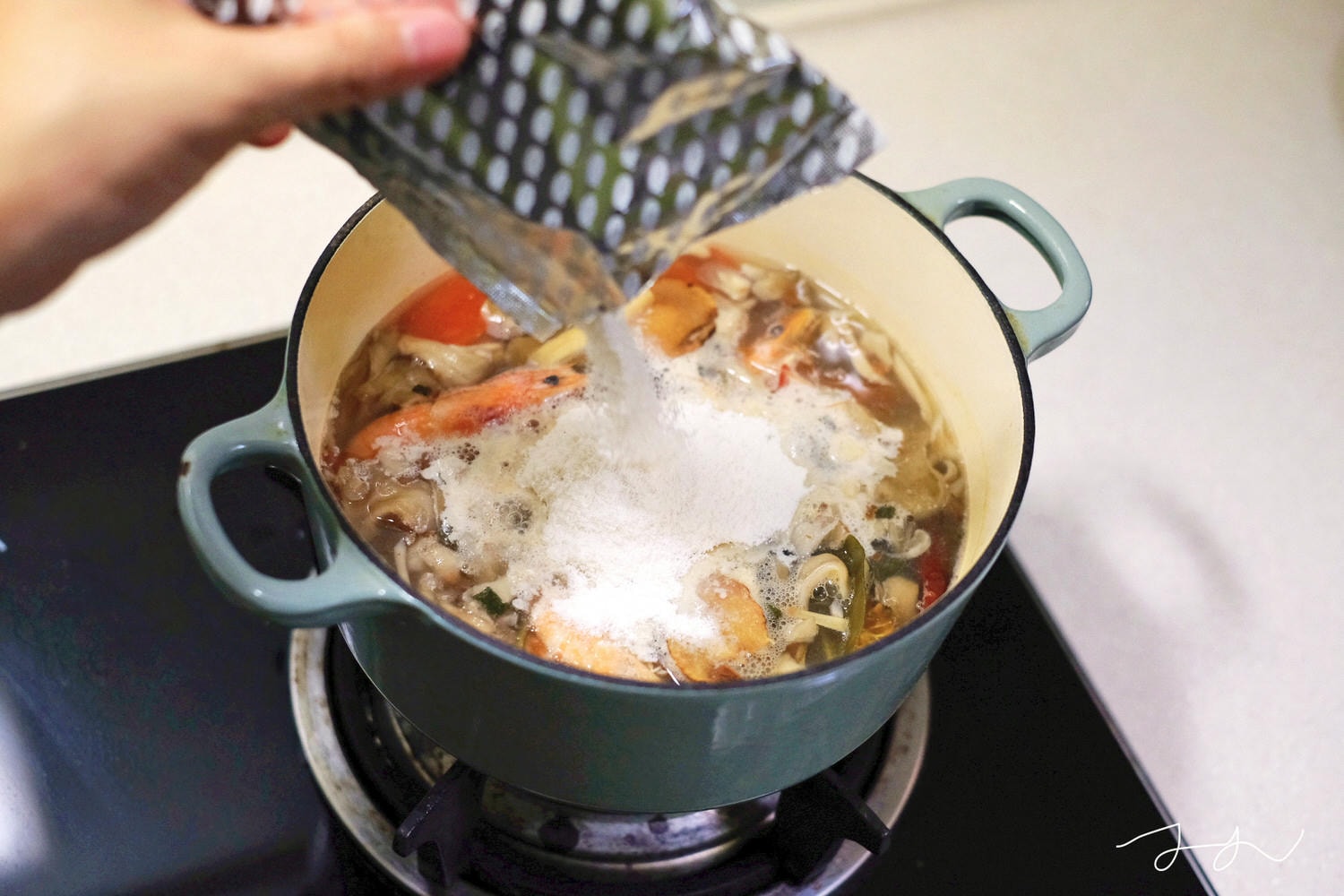 Sutharos泰式椰奶酸辣湯料理包