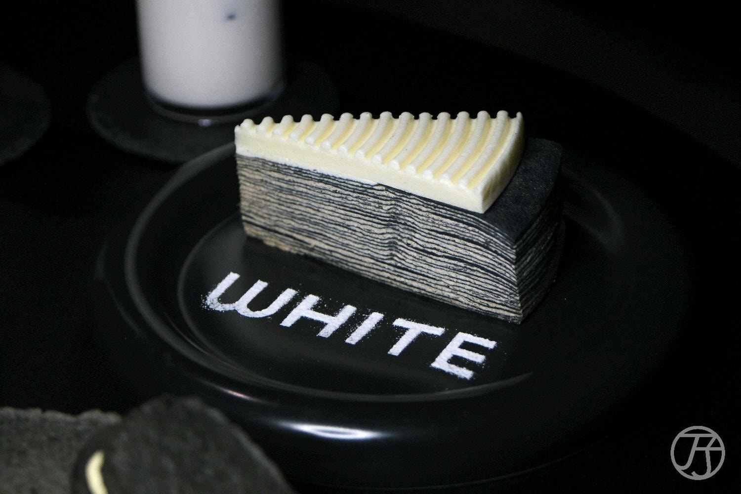 台中酒吧推薦 |WHITE|黑色之夜化身迷人酒吧,咖啡與酒的黑色世界,台中咖啡廳推薦 - 第18張圖