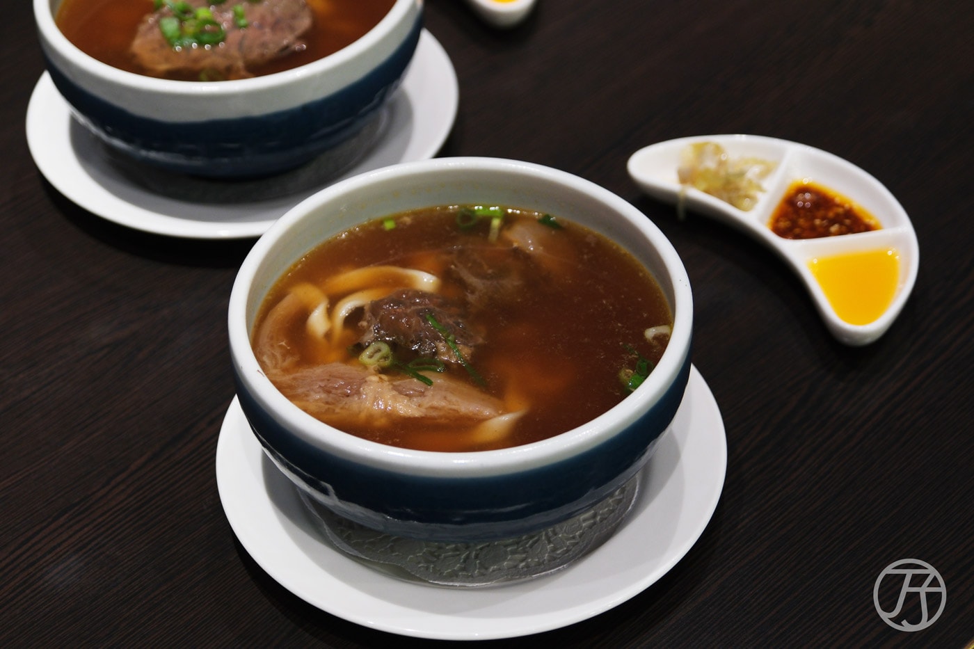 藍湖美食餐廳