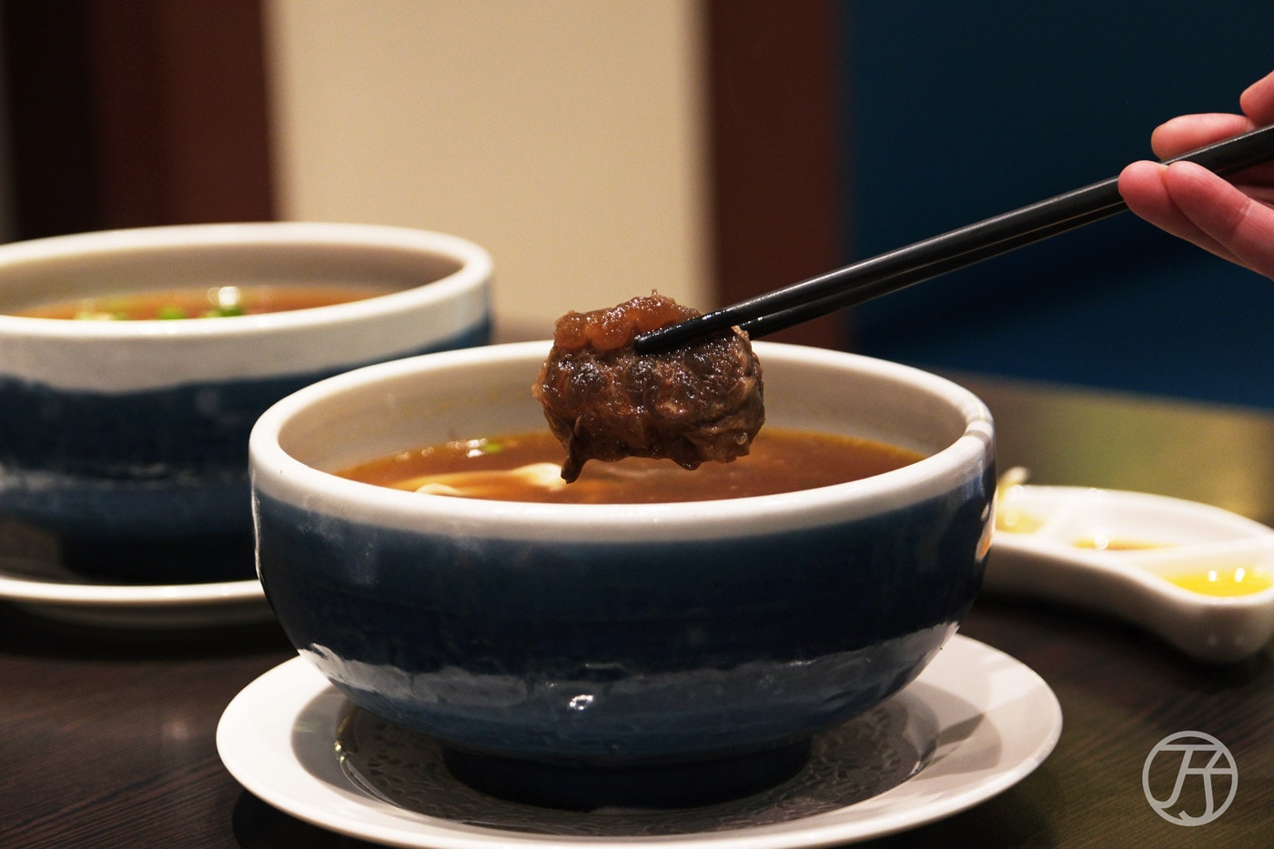 藍湖美食餐廳