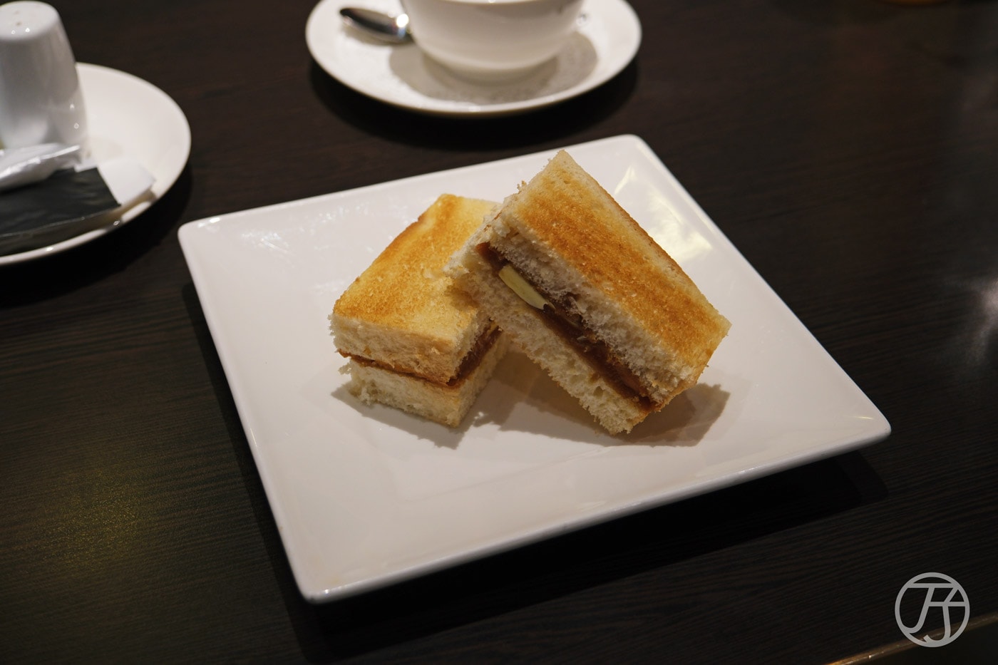 藍湖美食餐廳
