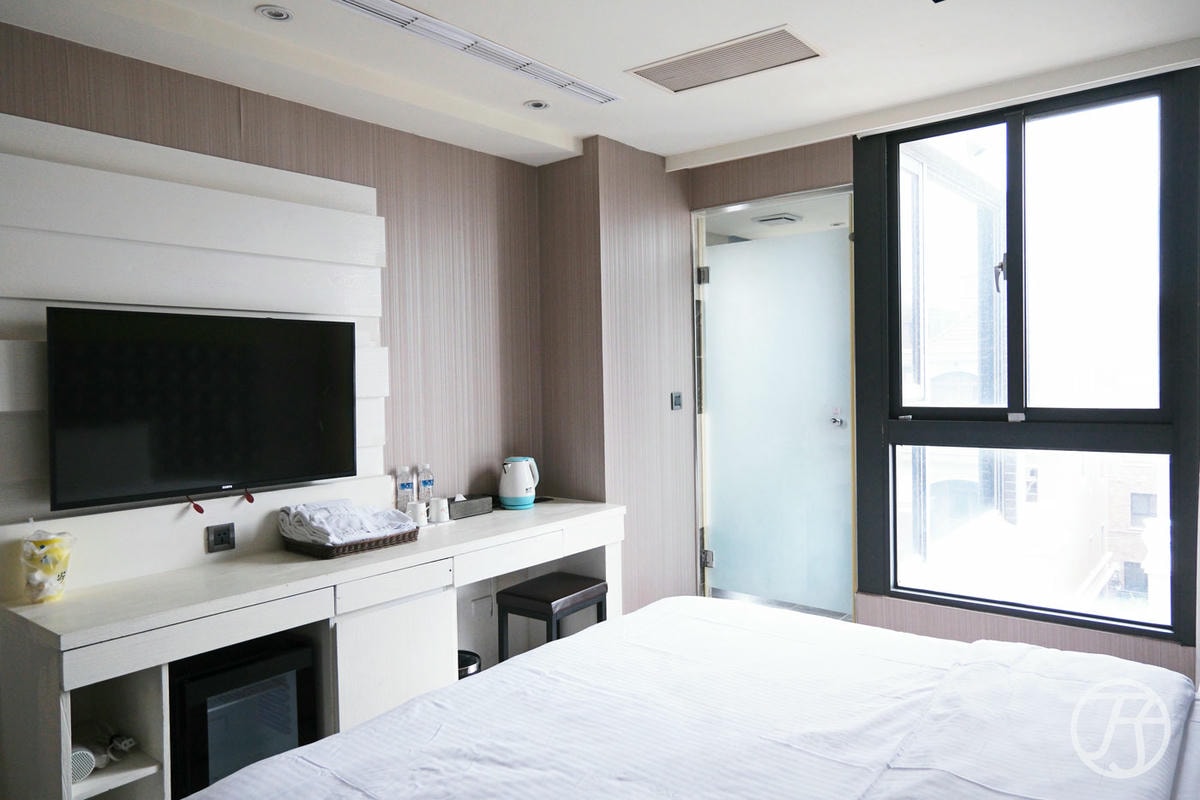 叮噹旅舍 Bell Hotel |台中逢甲夜市住宿,步行就到逢甲商圈,一泊一食還享專屬停車位 - 第11張圖