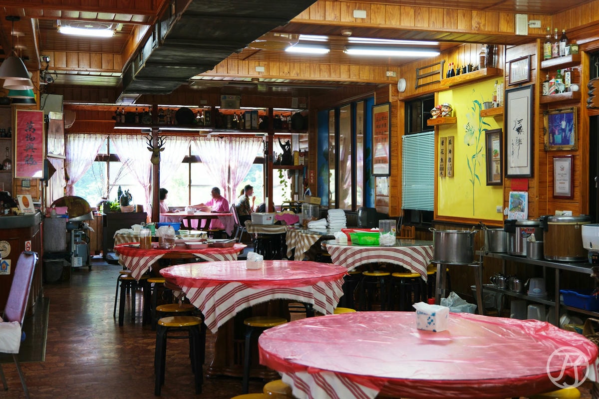 北橫貫下巴陵溫泉山莊,桃園拉拉山家庭旅遊與團體旅客一泊一食推薦,入住還享溫泉Spa湯屋與自助早餐 - 第5張圖