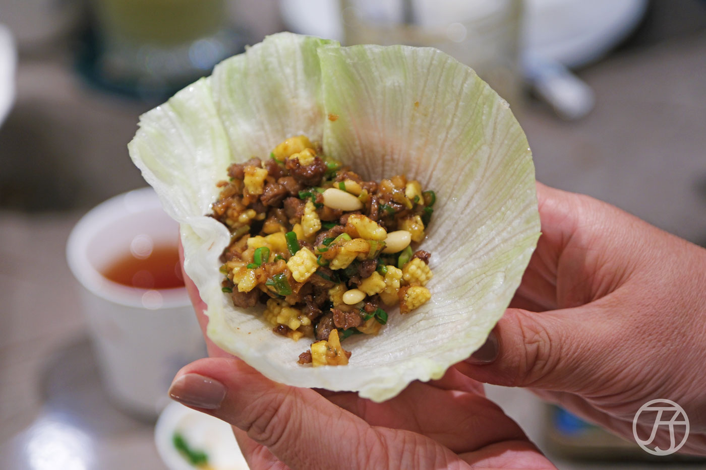 如嫣招牌片皮鴨三吃生菜鴨鬆