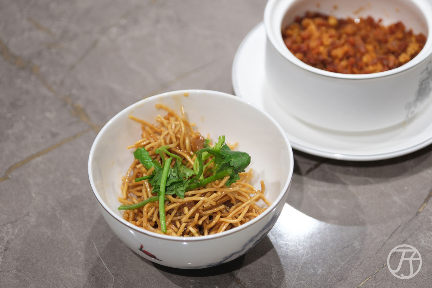 如嫣私廚飛天牛筋廣炒麵·烏魚子