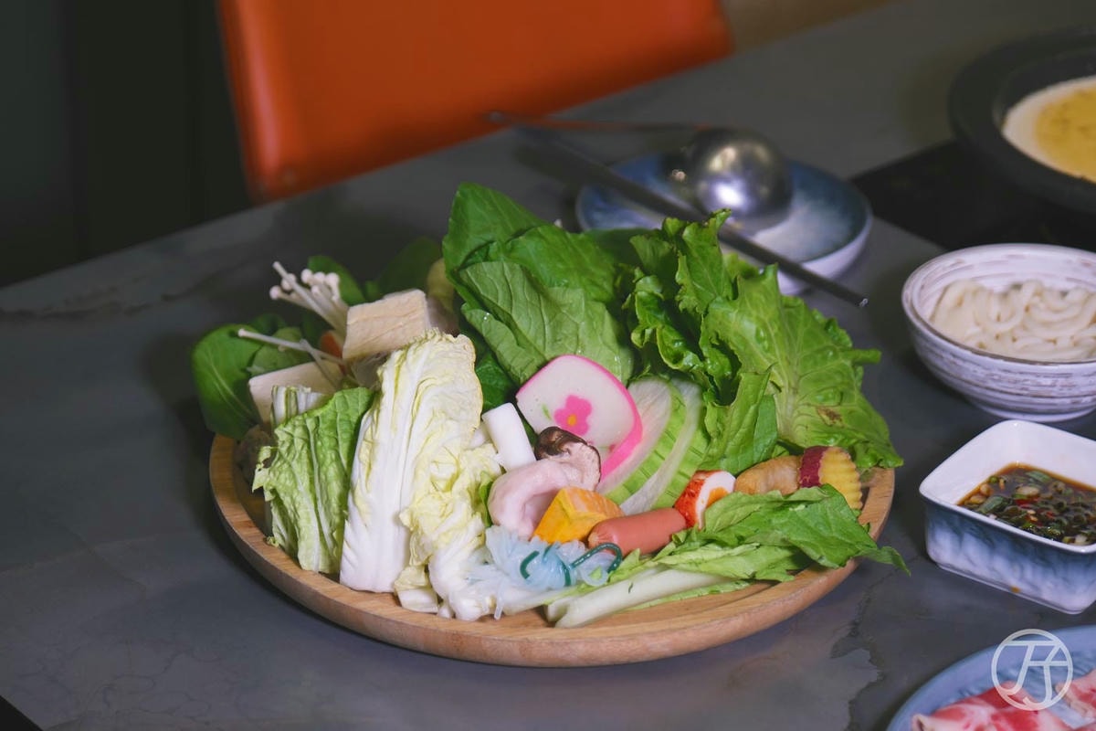 阿米石頭火鍋 army hotpot,全台防彈少年團粉絲集結,台中必吃爆炒火燒石頭火鍋,還有豐富BTS官方周邊收藏可以朝聖 - 第47張圖
