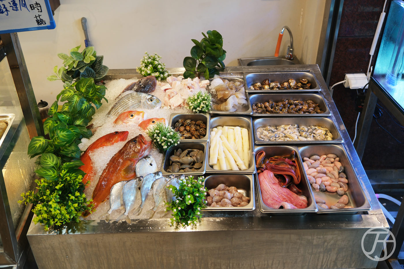 苦瓜海產,台南安平在地人介紹的海產料理,享受台南總鋪師的料理美味 - 第6張圖 台南熱炒店 苦瓜海產