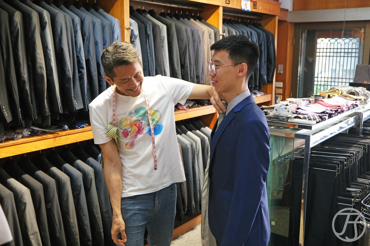 舒克登企業有限公司，在地老店專業服務，台南西裝專業西服推薦