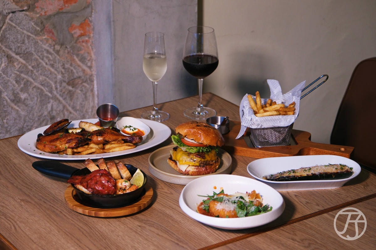 台中西區美式餐廳,紅盒子 Le Rouge Kitchen & Bar,揉合經典與創意的台中美式料理美味 - 第61張圖 台中美式餐廳 紅盒子