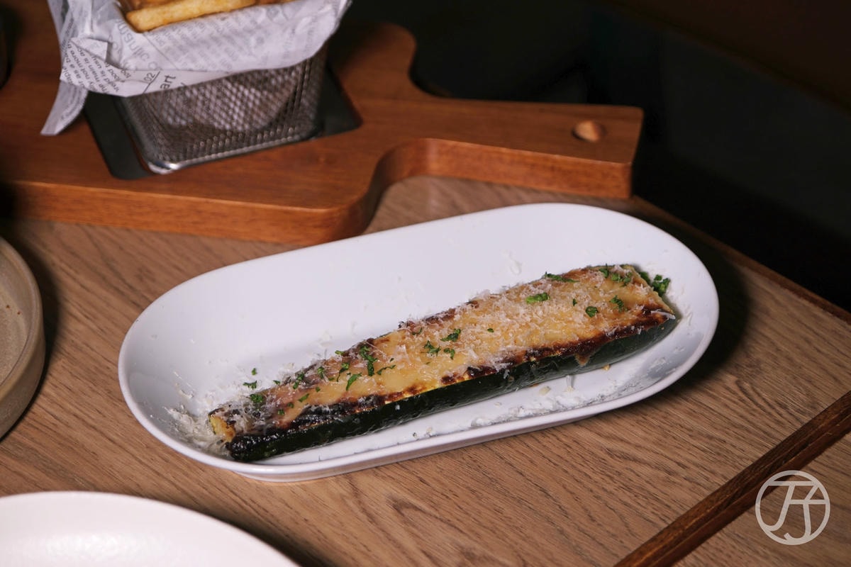 台中西區美式餐廳,紅盒子 Le Rouge Kitchen & Bar,揉合經典與創意的台中美式料理美味 - 第39張圖 台中美式餐廳 紅盒子