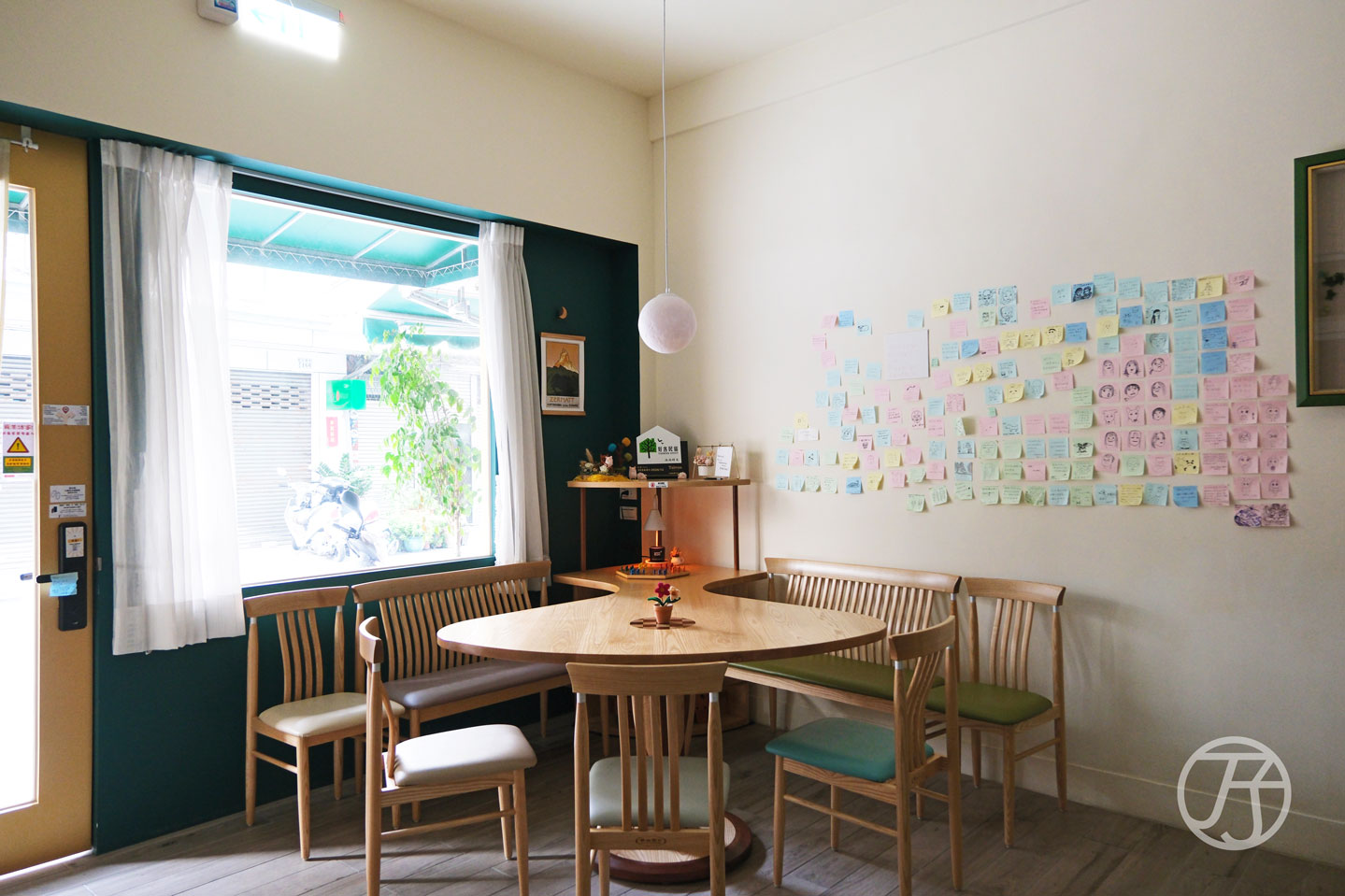 嘉義住宿推薦,淌淌時光 Warm Day,步行五分鐘嘉義火車站,漫遊嘉義景點兩天一夜電梯親子民宿開箱 - 第1張圖 嘉義住宿推薦淌淌時光 WarmDay