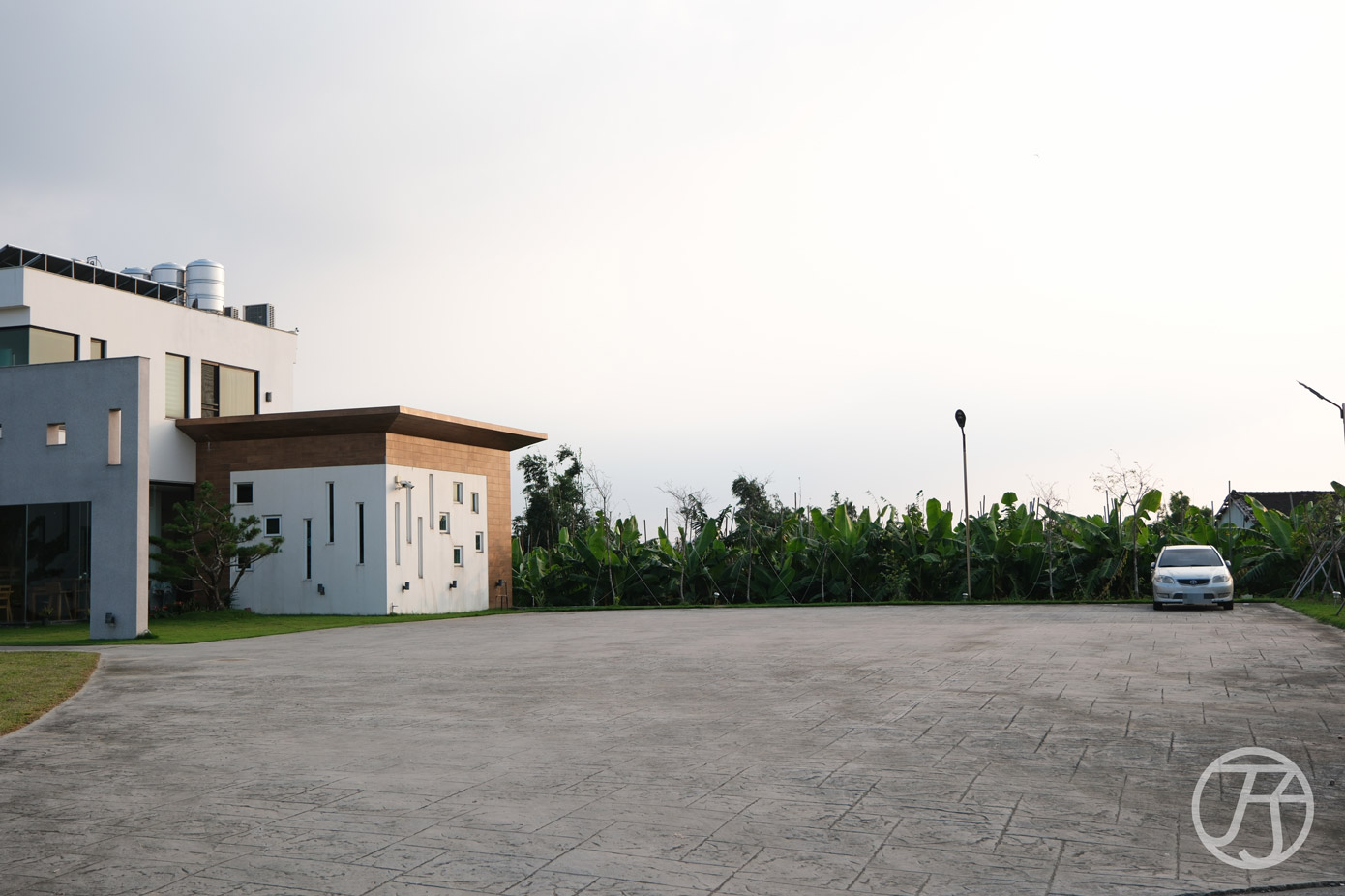 嘉義住宿推薦,這里民宿,嘉義親子旅遊住宿,漫遊嘉義阿里山最佳住宿夥伴 - 第2張圖 這里民宿停車場