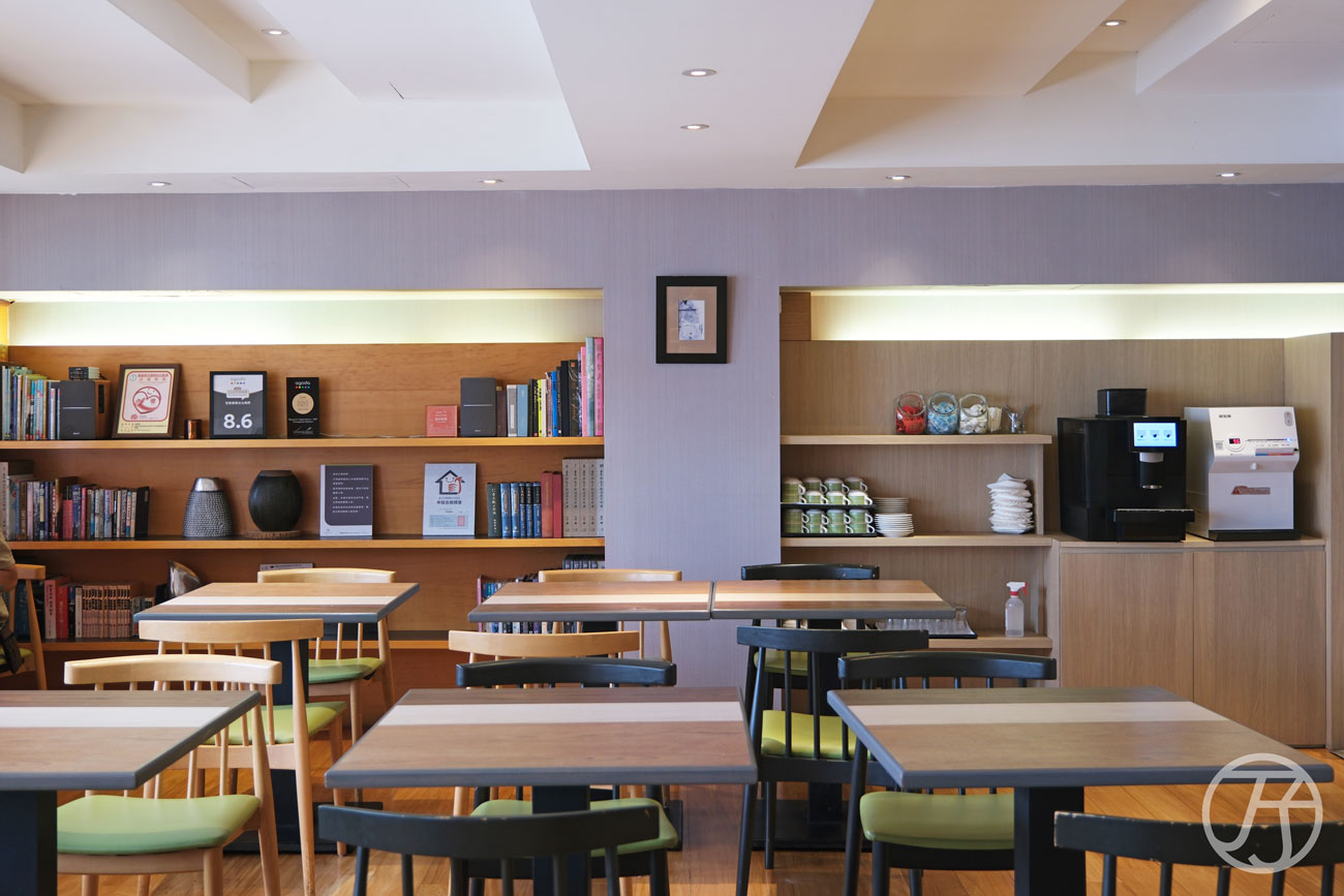 老爺會館台北南西館公設咖啡廳