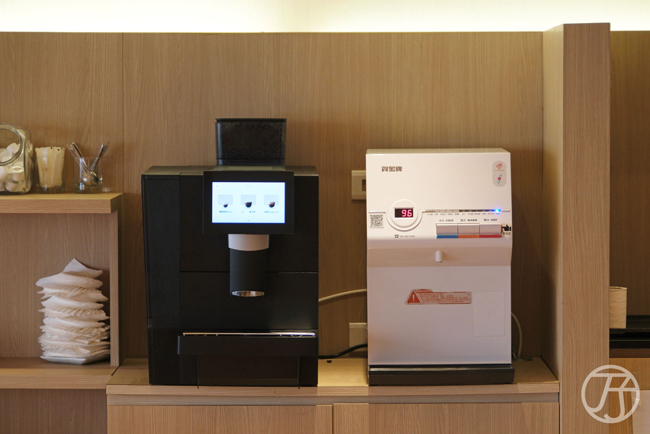 老爺會館台北南西館公設咖啡廳