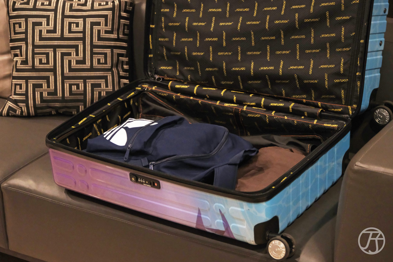 CENTURION 百夫長大海魚29吋旅行箱