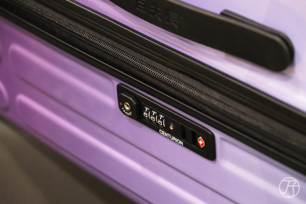 CENTURION 百夫長大海魚29吋旅行箱