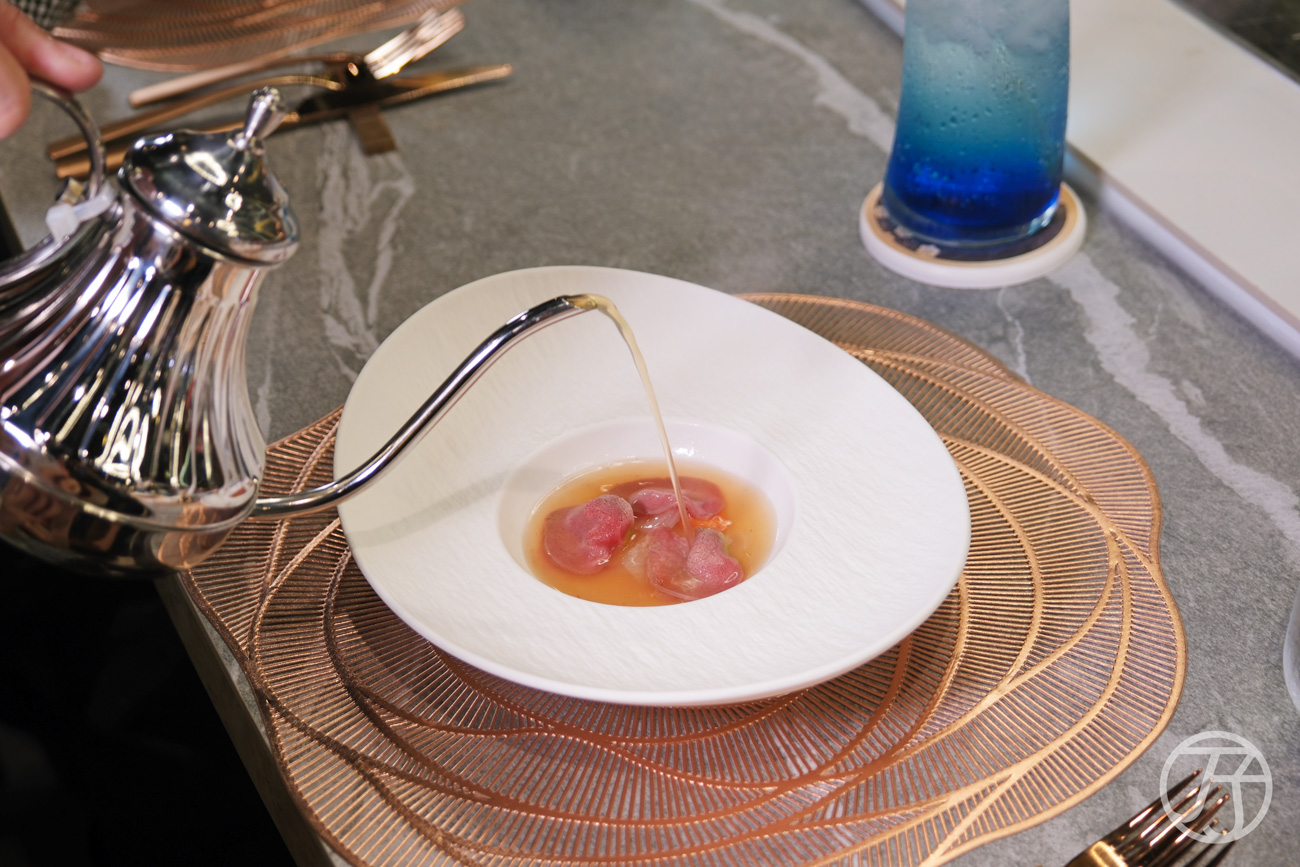 高雄無菜單鐵板燒料理 明水然大立店牛肉湯