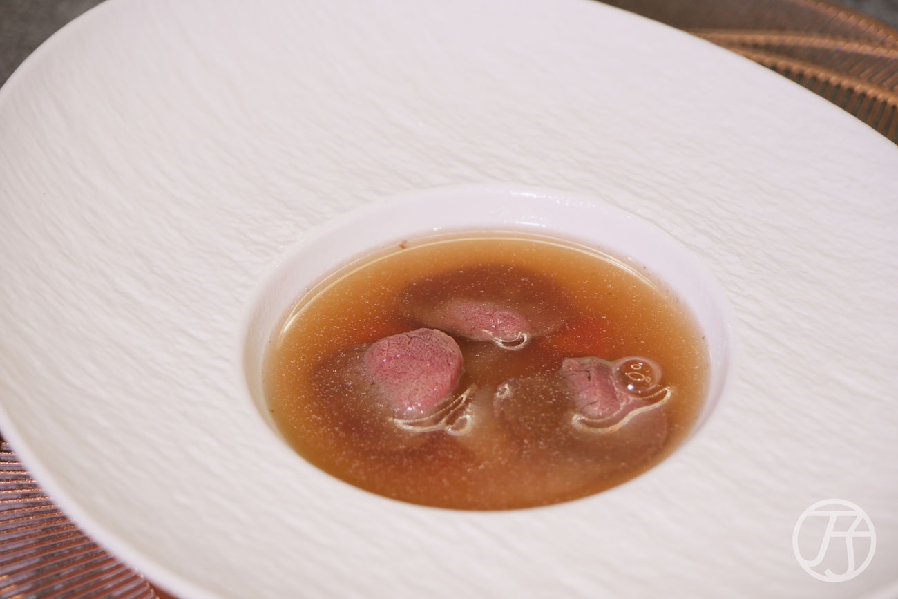 高雄無菜單鐵板燒料理 明水然大立店牛肉湯