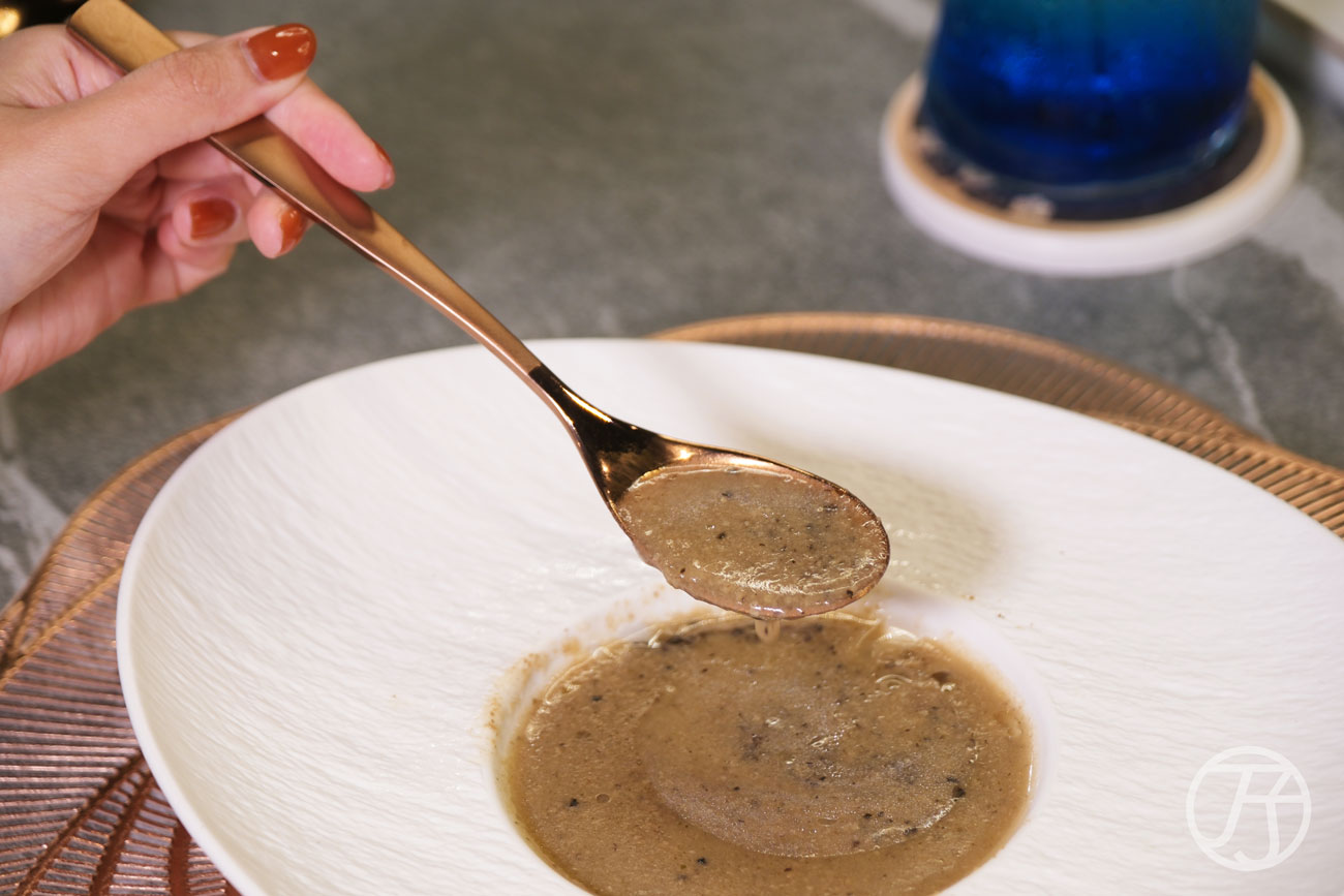 高雄無菜單鐵板燒料理 明水然大立店奶油菌菇濃湯