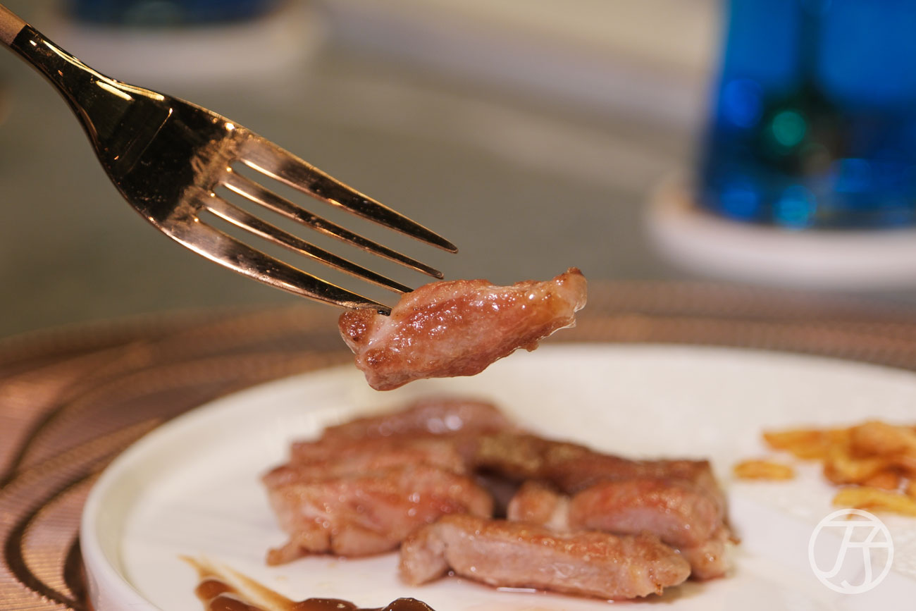 台灣唯一頂級鐵板燒界五度獲選「全台十大頂級鐵板燒」殊榮,台北來的高CP值無菜單鐵板燒,高貴不貴,2,000有找,小資族大享受,高雄明水然大立店開箱 - 第62張圖 高雄無菜單鐵板燒料理 明水然大立店西班牙伊比利豬