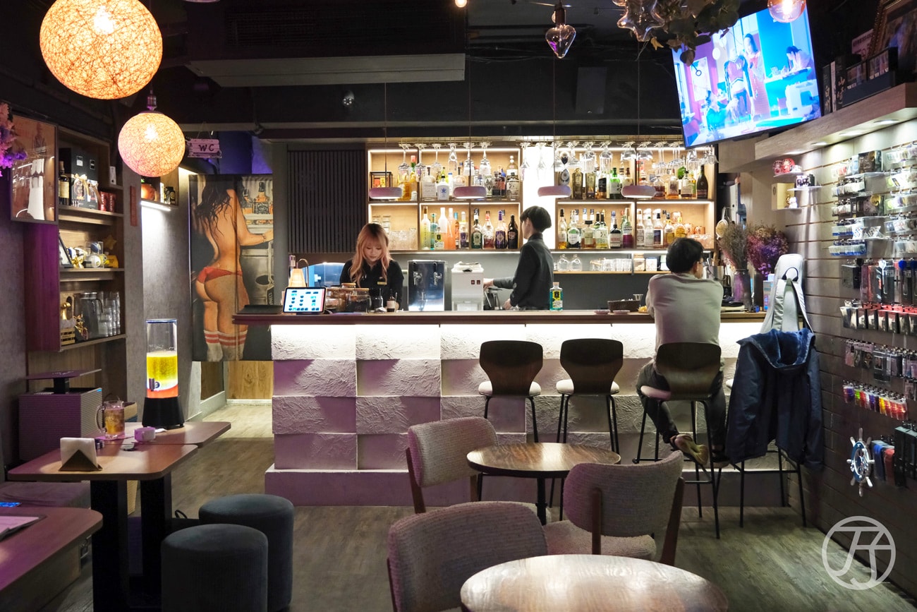 台北西門酒吧推薦RayDarts.Taipei bar店面環境