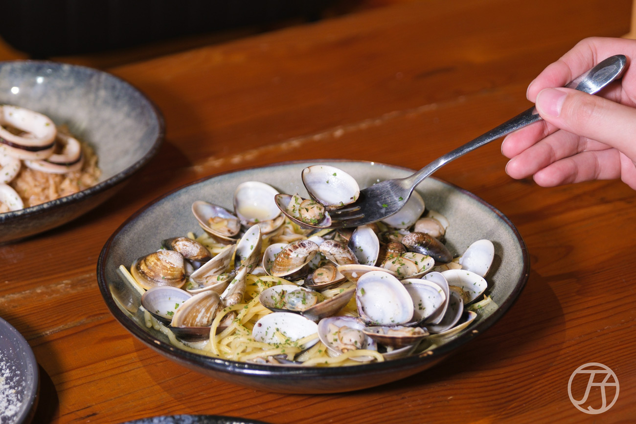 台中逢甲義大利麵店 山終小鄰義大利麵專賣半斤蛤蜊義大利麵