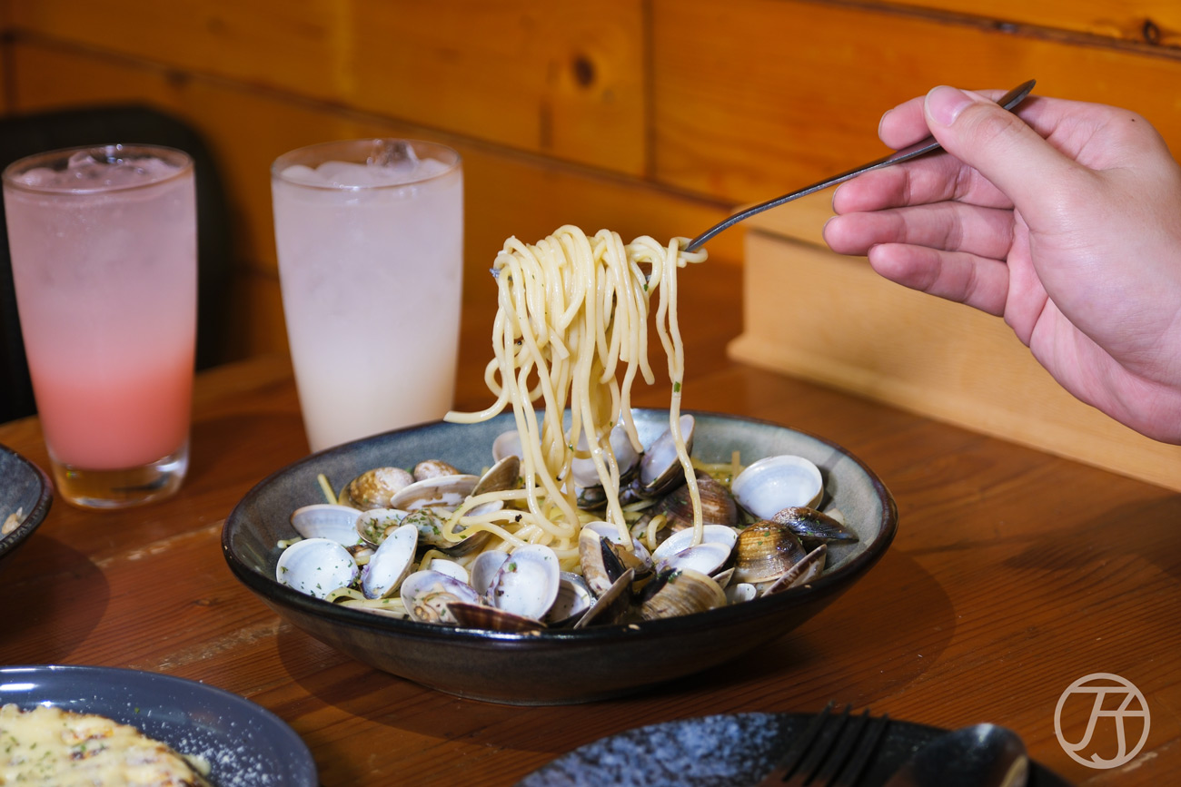 台中逢甲義大利麵店 山終小鄰義大利麵專賣半斤蛤蜊義大利麵