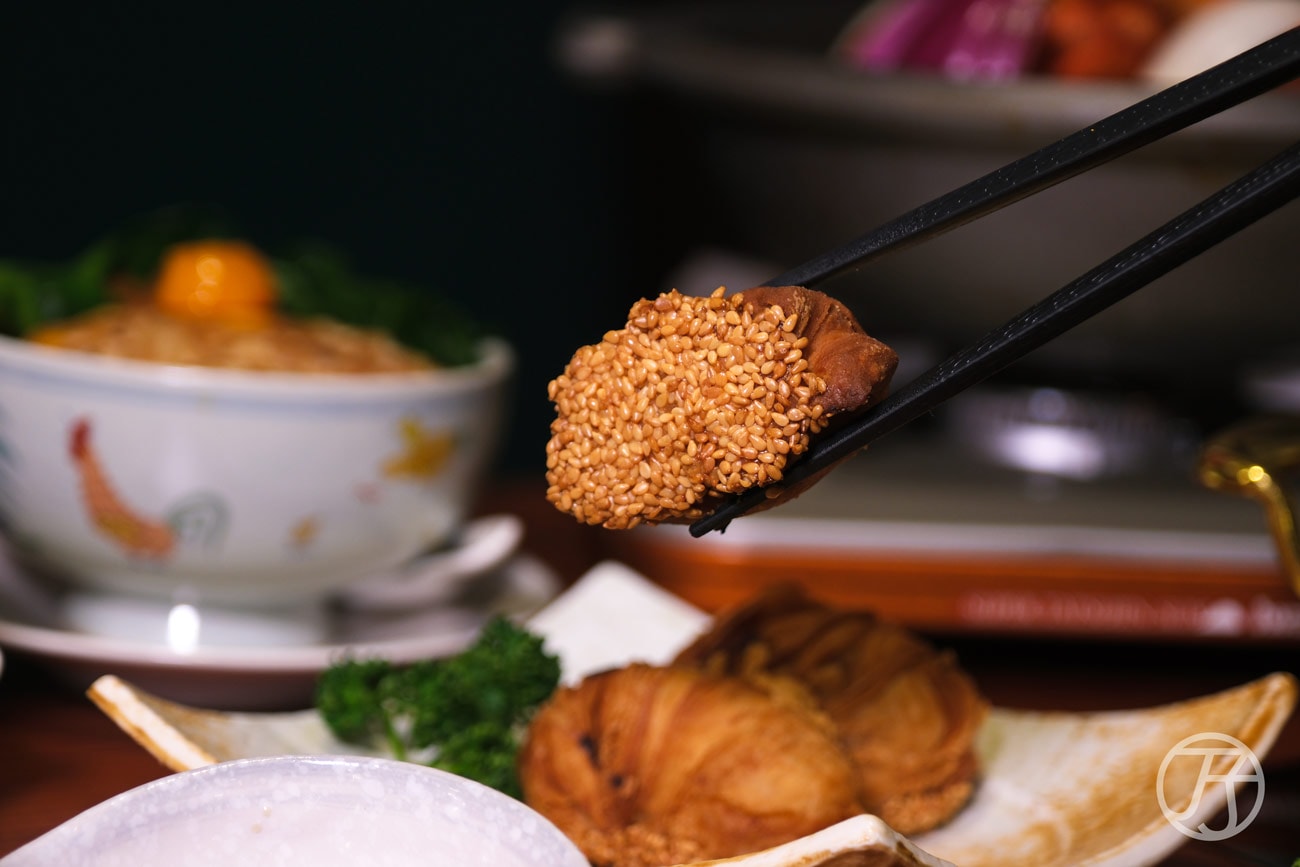 台北正宗港式雞煲 如嫦卜卜蜆．港式雞煲 嫦嫦蘿蔔絲酥餅