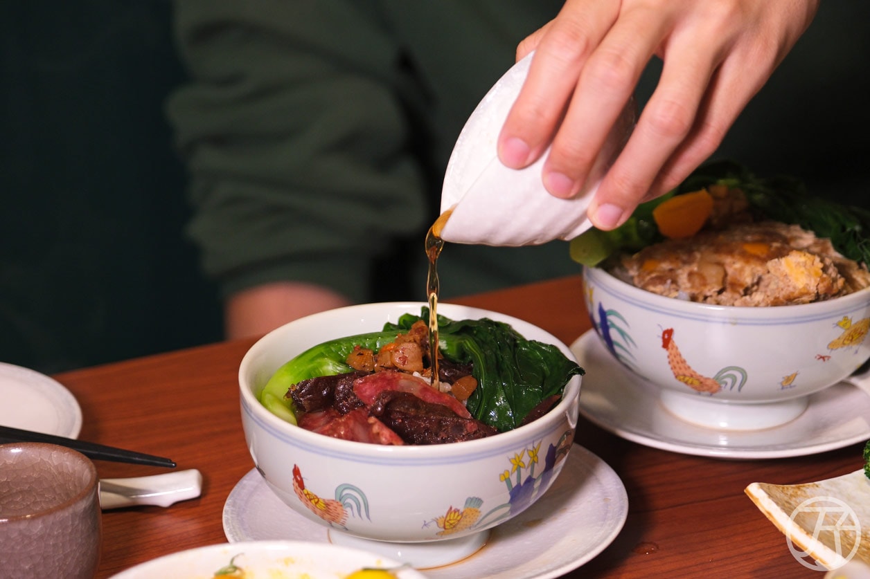 台北正宗港式雞煲 如嫦卜卜蜆．港式雞煲 港式臘味飯