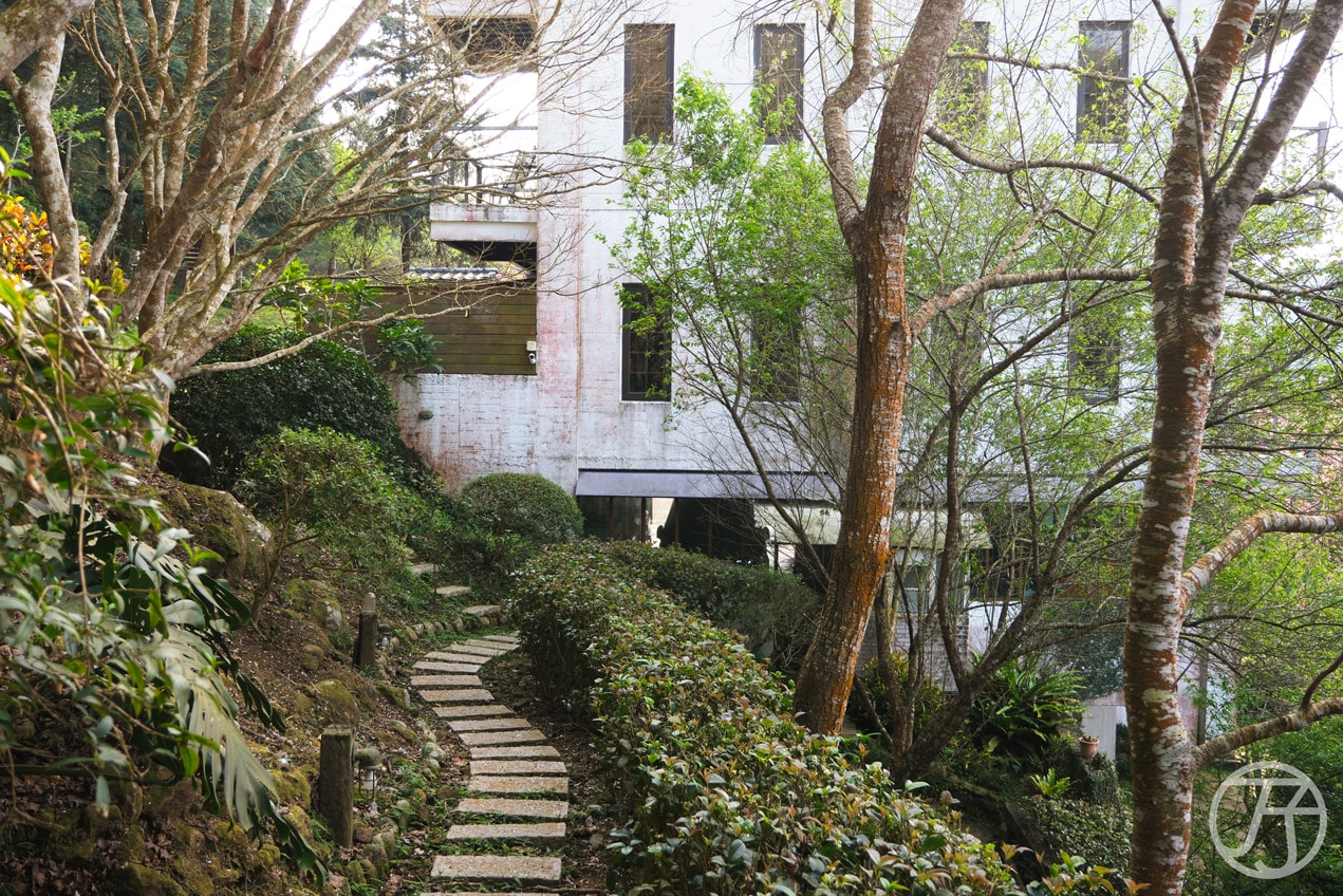 苗栗公館民宿草山境