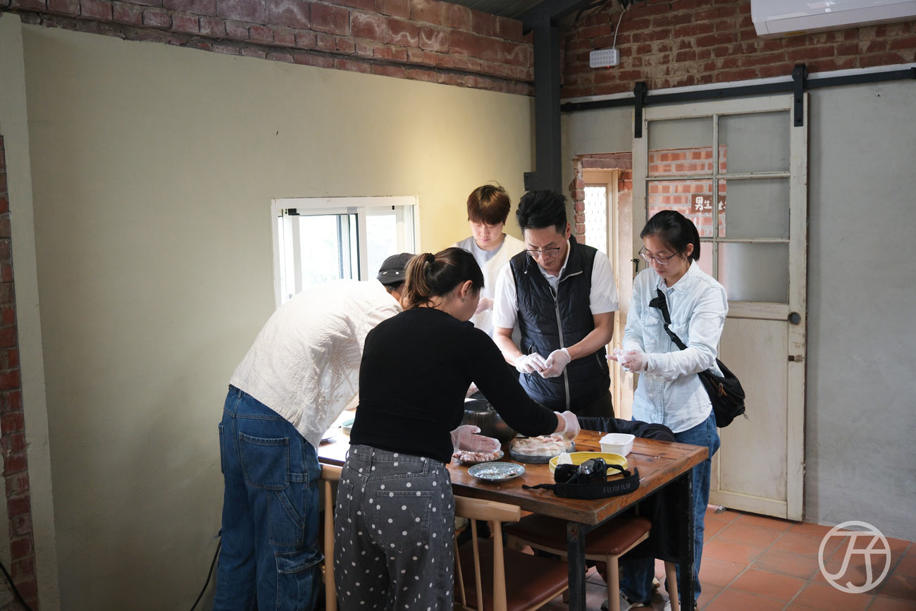 桃園新屋老宅民宿-尞LIAU民宿-土鍋飯糰手作活動