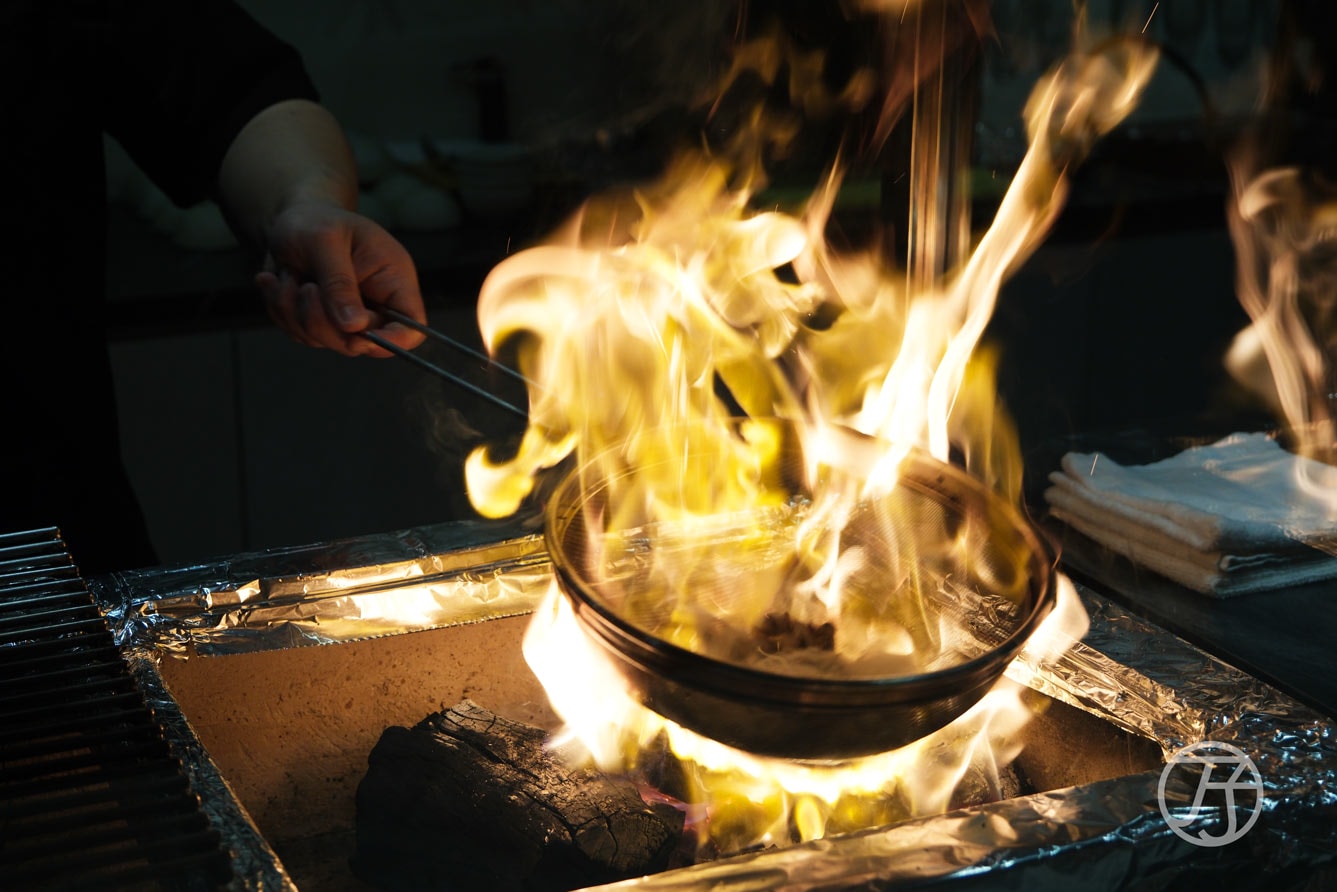 台中西屯區美食「跃.YueFire直火小料理(躍)」:板前炭火料理饗宴,台中約會餐廳開箱 - 第1張圖 台中西屯區美食「跃.YueFire直火小料理」