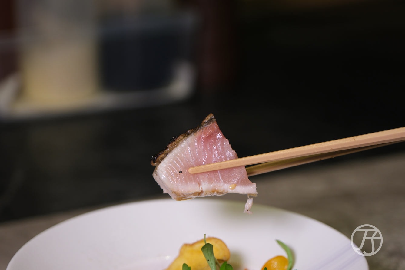 台中西屯區美食「跃.YueFire直火小料理」脆皮鰤魚南蠻漬
