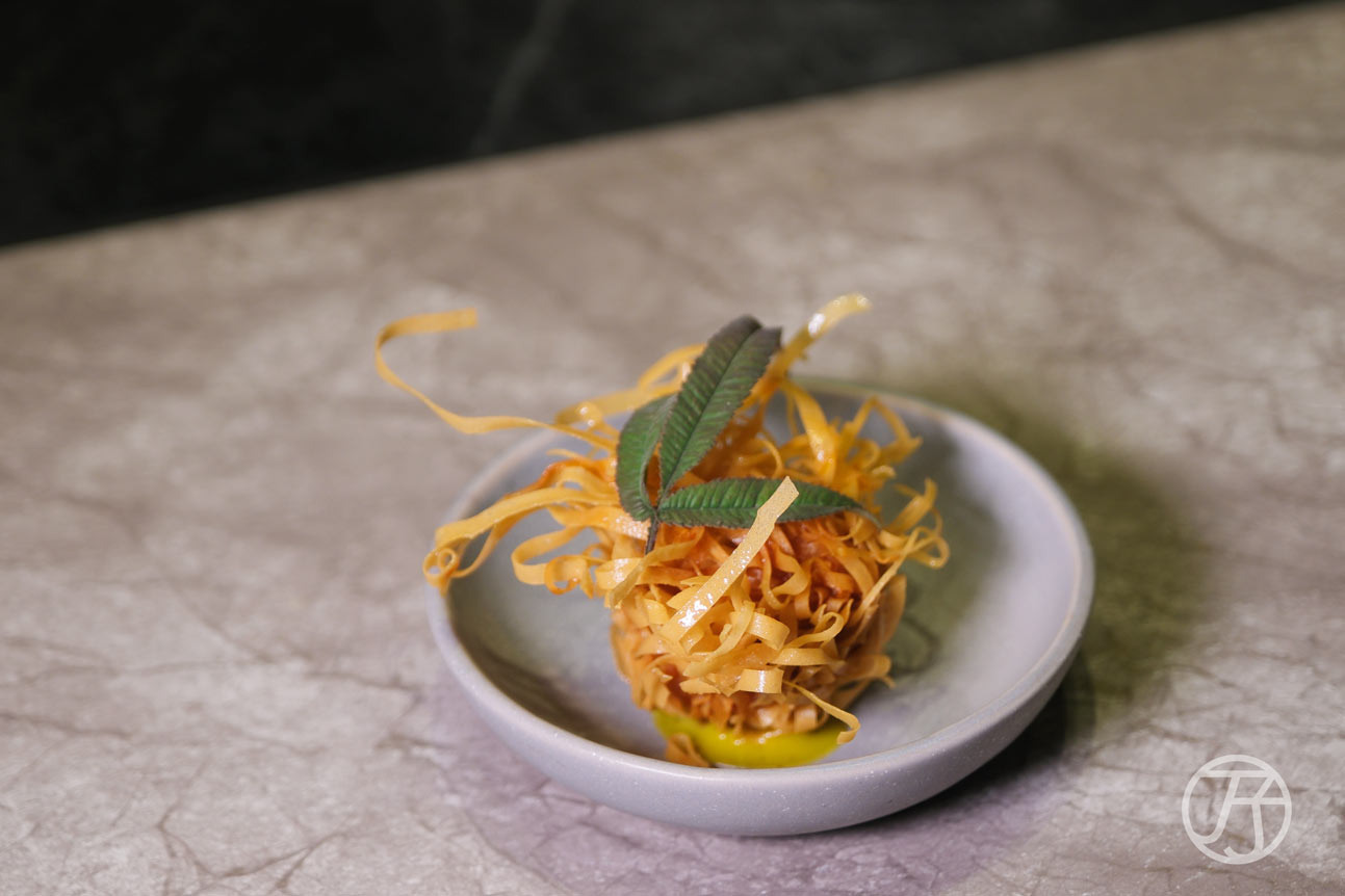 台中西屯區美食「跃.YueFire直火小料理(躍)」:板前炭火料理饗宴,台中約會餐廳開箱 - 第28張圖 台中西屯區美食「跃.YueFire直火小料理」春捲芥末蝦球