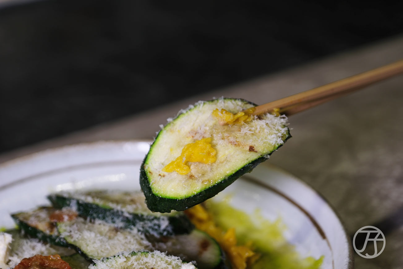 台中西屯區美食「跃.YueFire直火小料理(躍)」:板前炭火料理饗宴,台中約會餐廳開箱 - 第81張圖 台中西屯區美食「跃.YueFire直火小料理」栗子南瓜櫛瓜