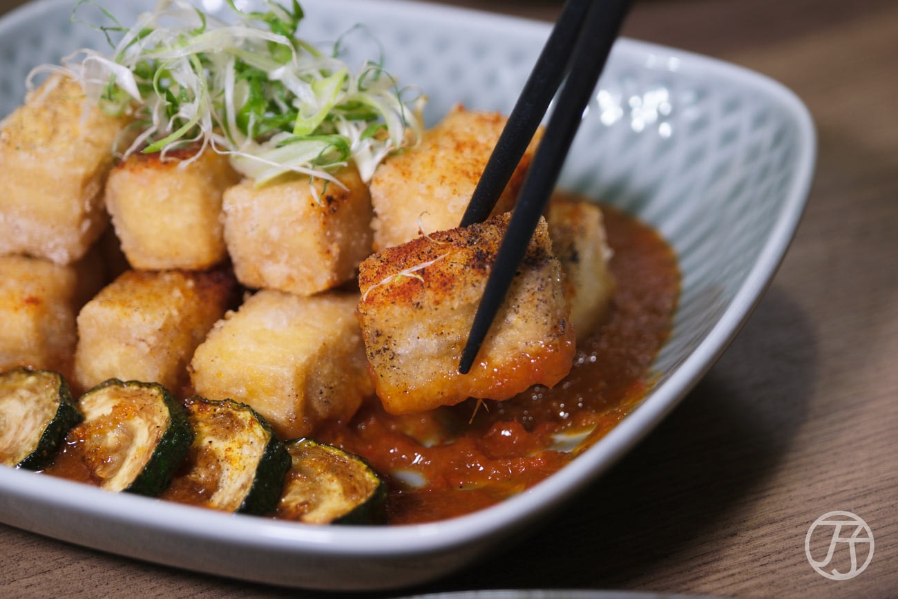 台北南洋餐酒館推薦「迪宅南洋餐酒 DEE JAI BISTRO」三人分享餐新加坡辣椒豆腐