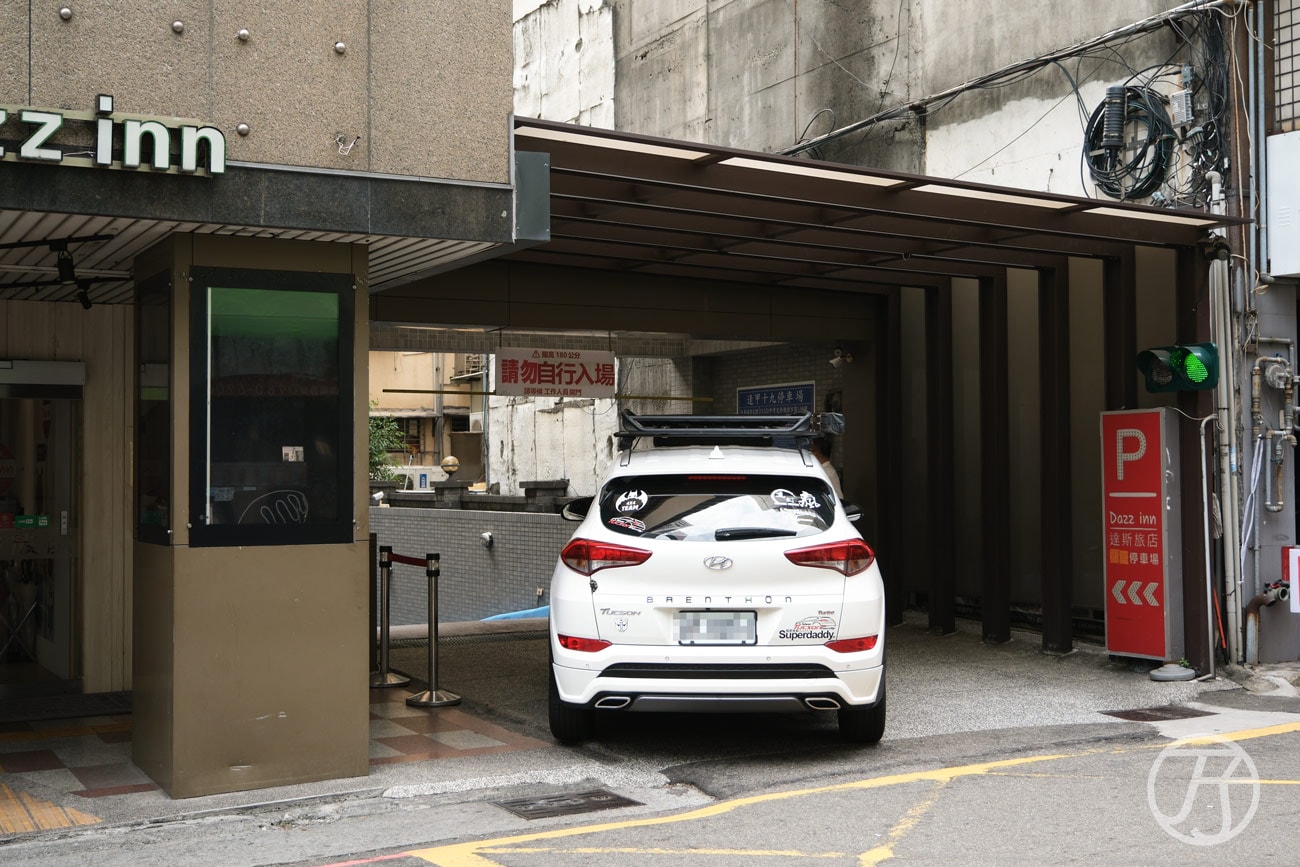 台中逢甲住宿推薦達斯旅店停車場（機械式）