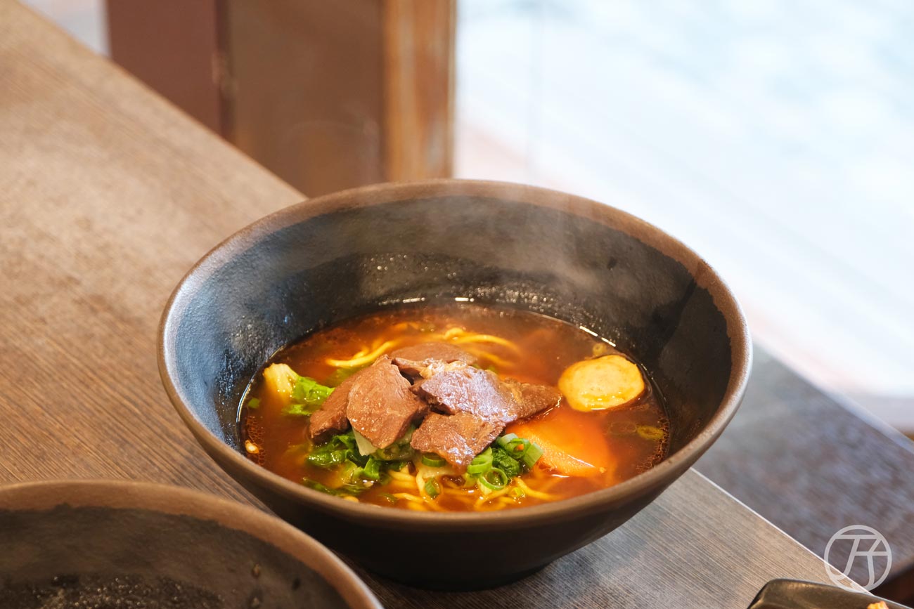 東海藝術街一日遊行程推薦 蘇菠麵能量手工味覺專賣店 香辣牛肉麵