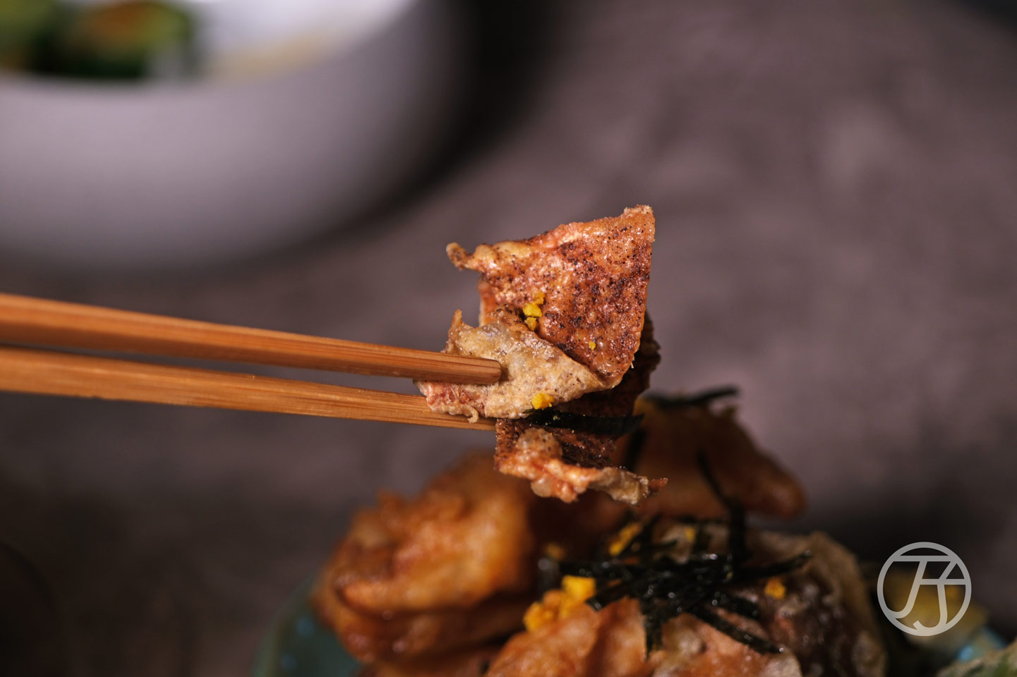 台中燒鳥推薦,横浜焼き鳥‧達磨 Daruma Yakitori,日本橫濱70年名店海外唯一姊妹店,職人與火焰共舞的關東古典派美味 - 第37張圖 横浜焼き鳥‧達磨台中店 雞皮